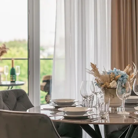 Appartement Viso In Odyssey Indoor Pool&spa Mamaia