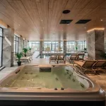 Apartment Viso In Odyssey Pool &