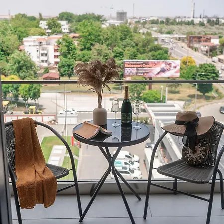 Viso In Odyssey Indoor Pool &