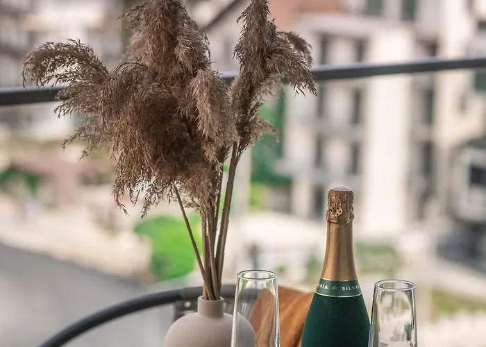 Viso In Odyssey Pool & * Mamaia