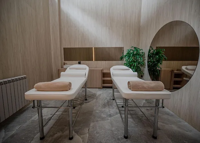 Viso In Odyssey Pool &